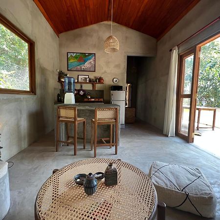 Into The Blue - Yoga Included & Walk To 3 Beaches Tangalle Eksteriør billede