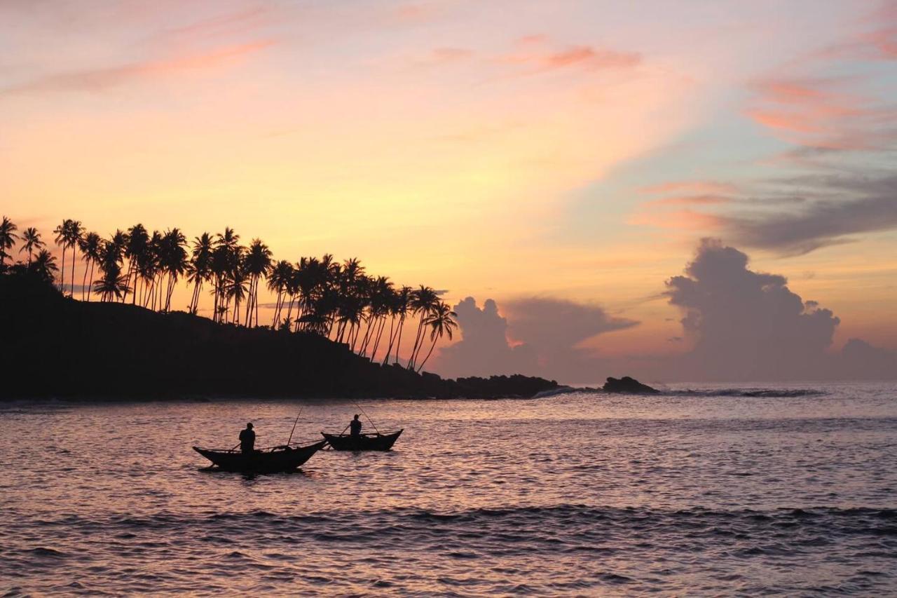 Into The Blue - Yoga Included & Walk To 3 Beaches Tangalle Eksteriør billede