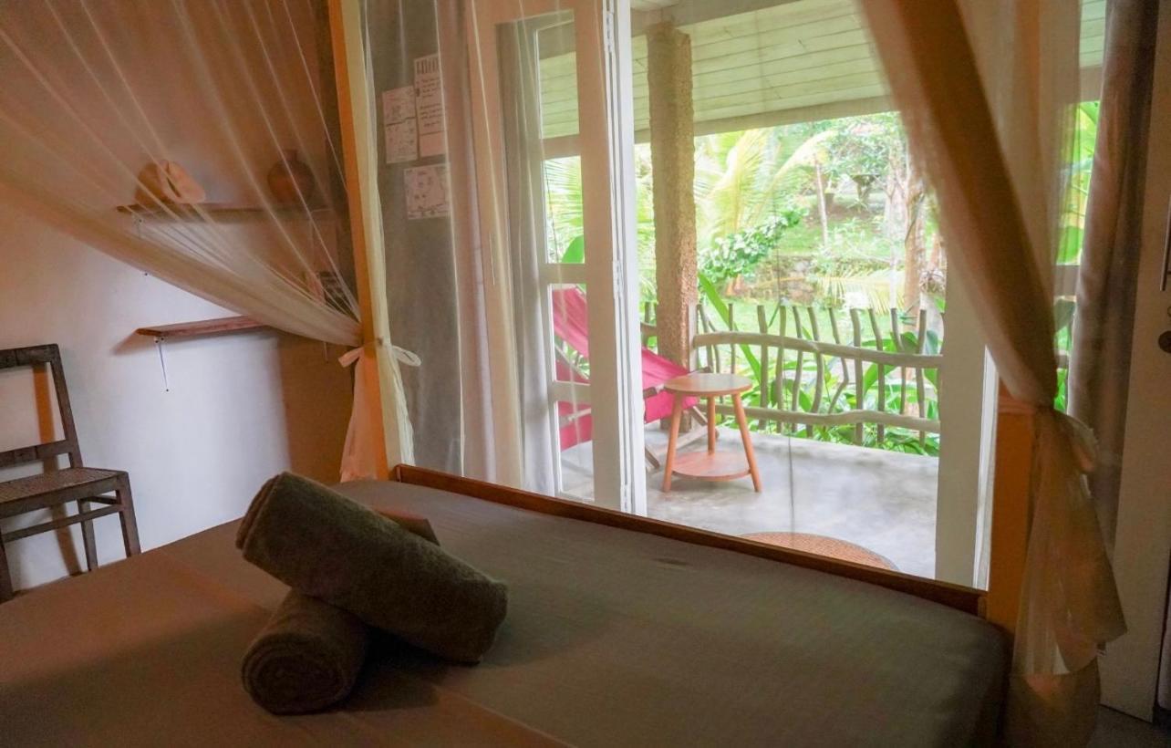 Into The Blue - Yoga Included & Walk To 3 Beaches Tangalle Eksteriør billede