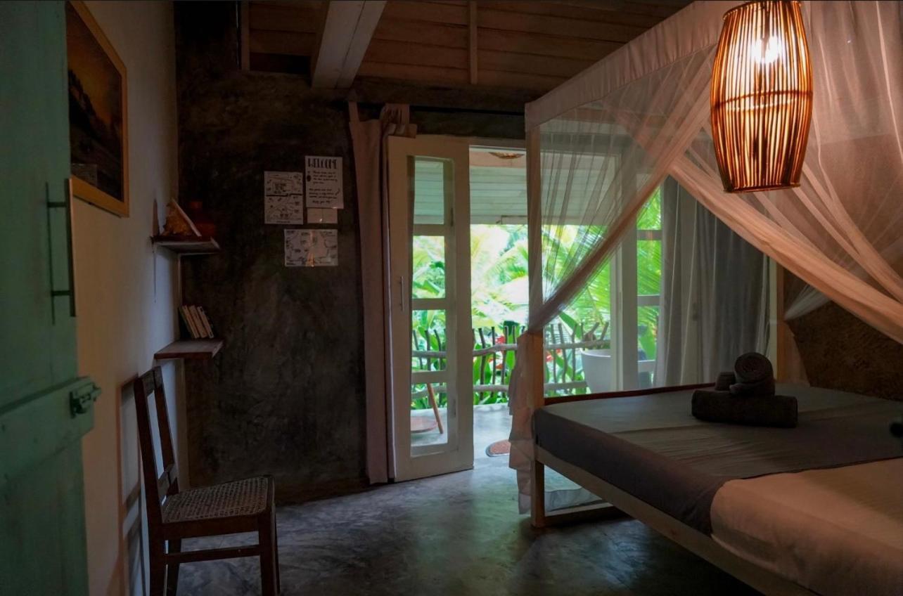 Into The Blue - Yoga Included & Walk To 3 Beaches Tangalle Eksteriør billede