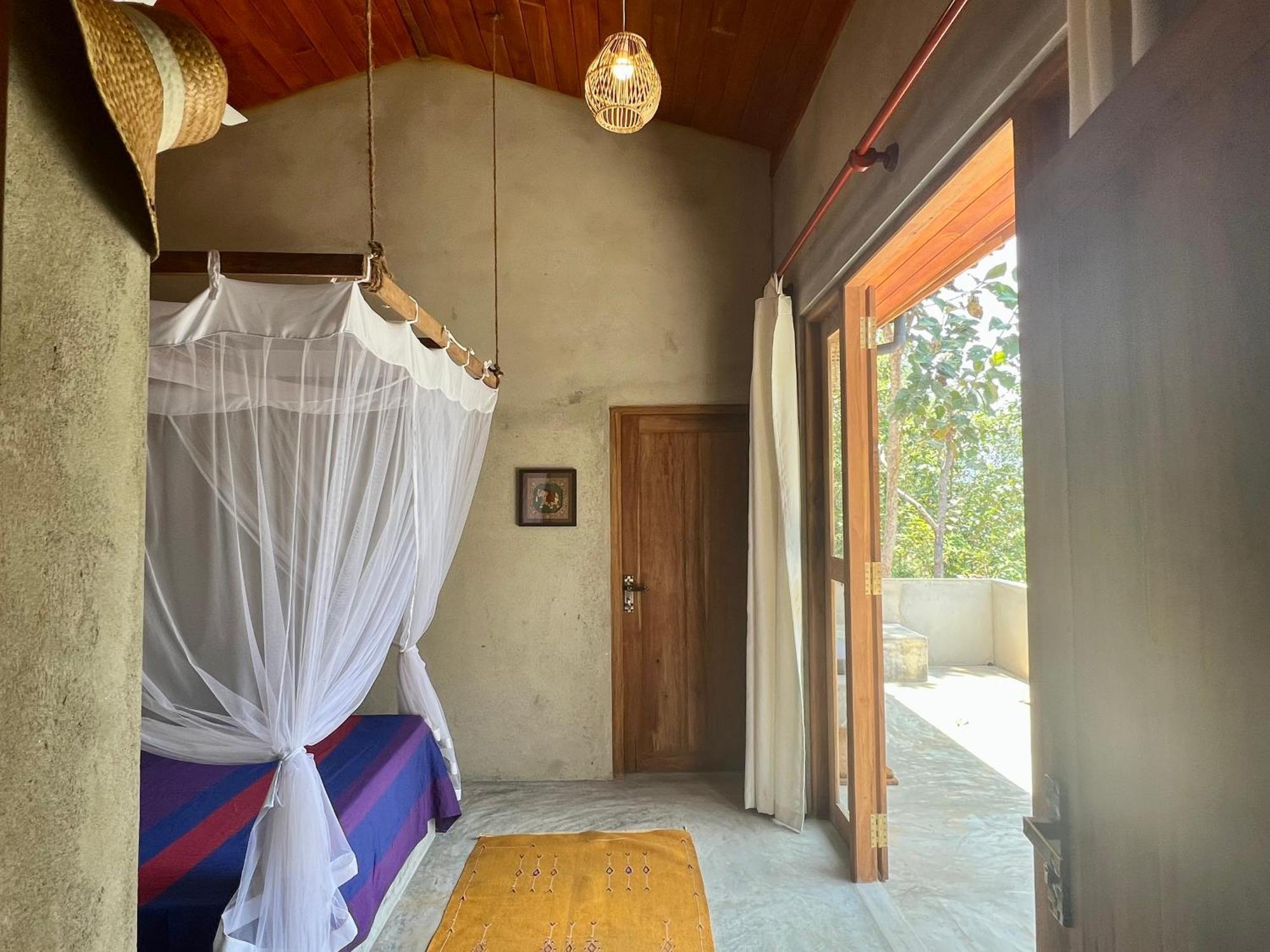 Into The Blue - Yoga Included & Walk To 3 Beaches Tangalle Eksteriør billede